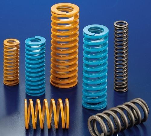 Vì sao dây thép carbon được ưa chuộng trong sản xuất lò xo?